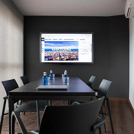 Mh Urban Apartmán *