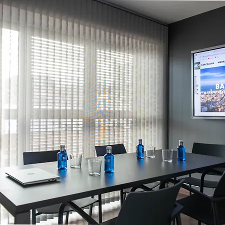 Mh Urban Apartamento *